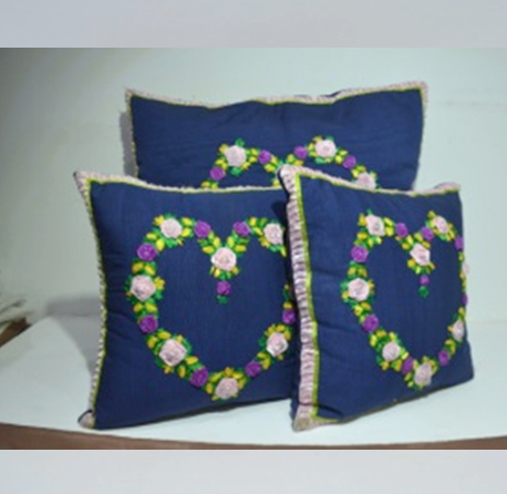 CUSHION WITH RIBBON WORK